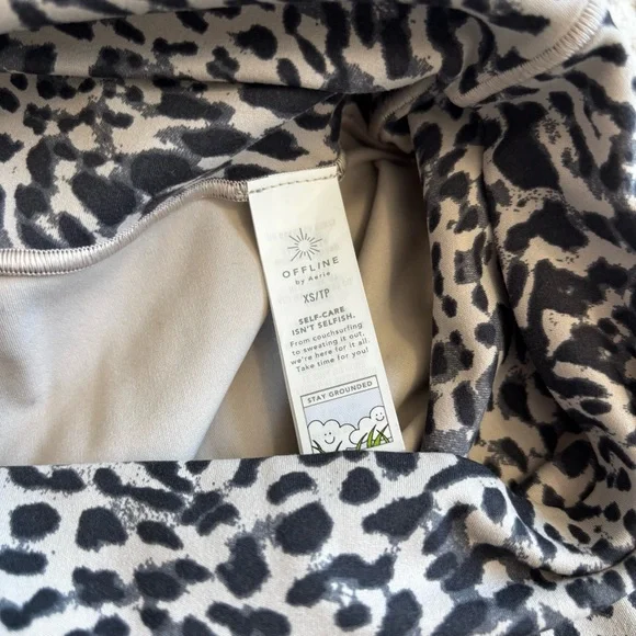 OFFLINE by Aerie Real Me Xtra High Waisted Legging Leopard Print - Picture 4 of 6